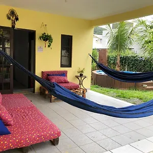 Casa Vibra Luz Familiar Hostal